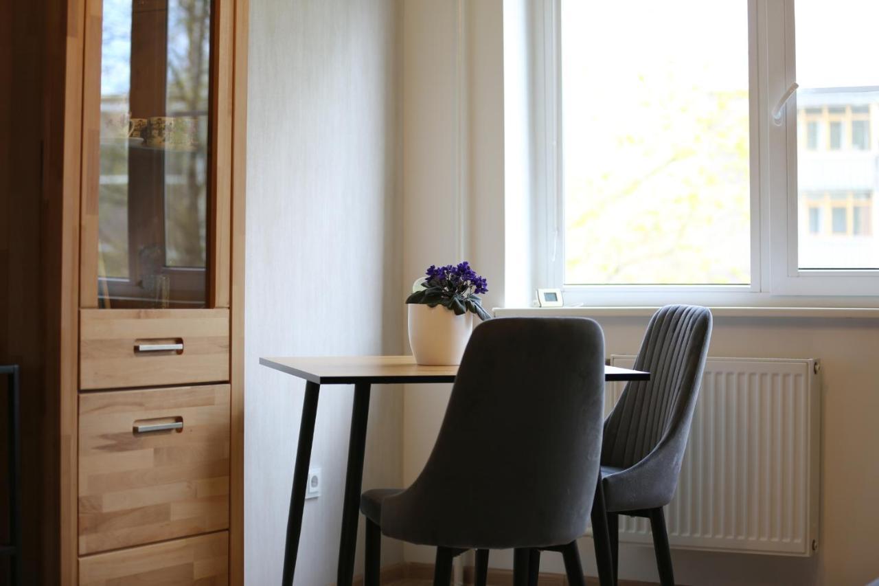 Modern 2 Rooms Apartment Kaunas Exterior photo